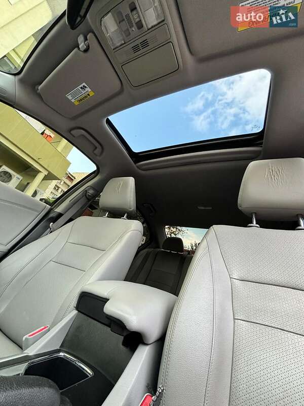 Седан Honda Accord 2014 в Львові