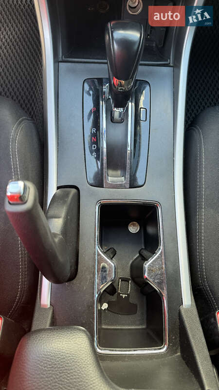 Седан Honda Accord 2015 в Львове