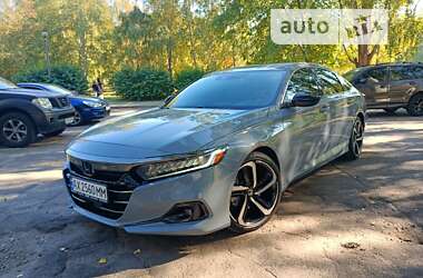 Седан Honda Accord 2022 в Киеве