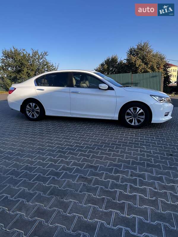 Седан Honda Accord 2015 в Білій Церкві