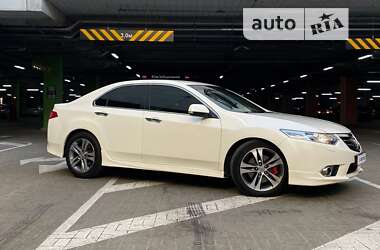 Седан Honda Accord 2011 в Киеве