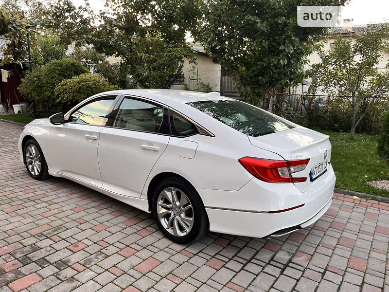 Седан Honda Accord 2018 в Ивано-Франковске
