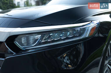 Седан Honda Accord 2018 в 