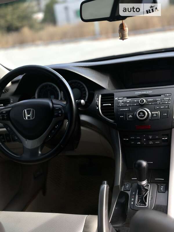 Седан Honda Accord 2009 в Черкассах