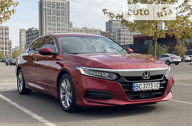 Седан Honda Accord 2017 в Киеве