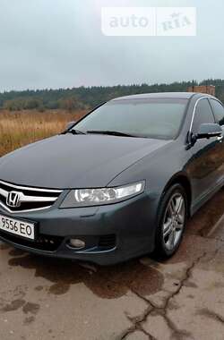 Седан Honda Accord 2008 в Чернігові