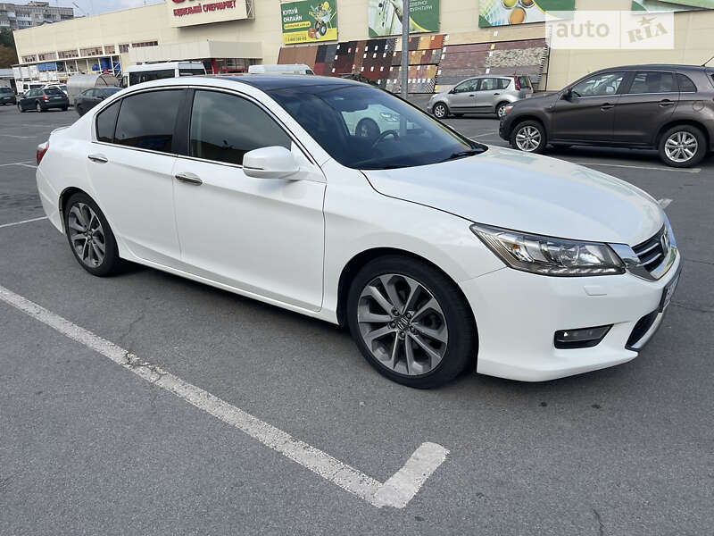 Седан Honda Accord 2013 в Полтаві