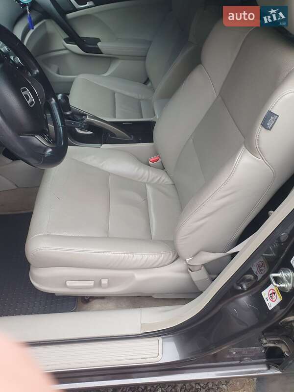 Седан Honda Accord 2008 в Виннице