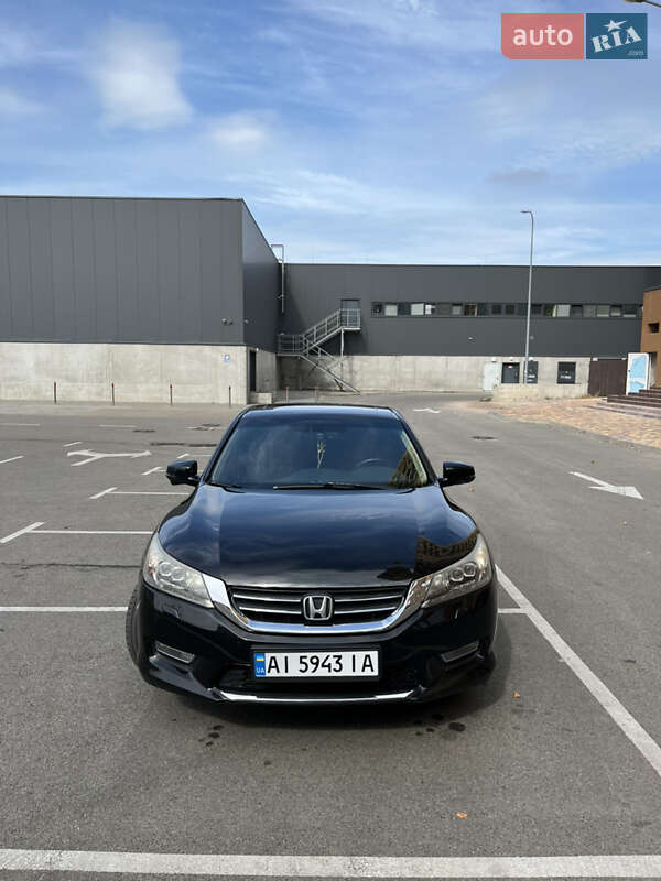 Седан Honda Accord 2013 в Вишневом