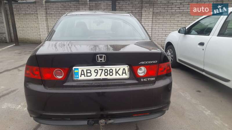 Седан Honda Accord 2006 в Турбовом