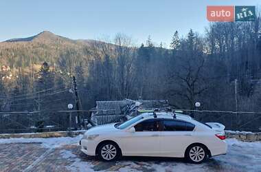 Седан Honda Accord 2013 в 