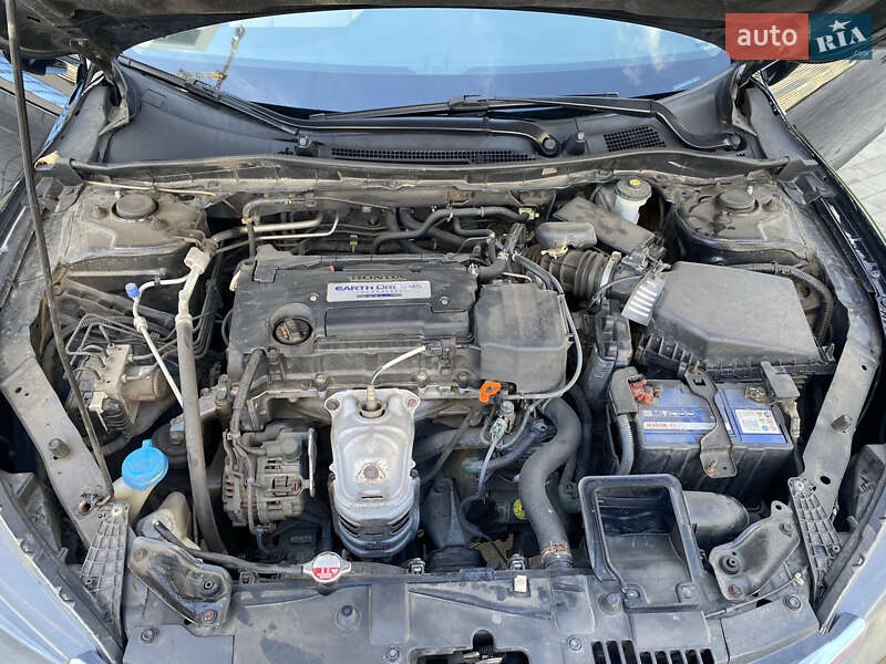 Седан Honda Accord 2015 в Киеве