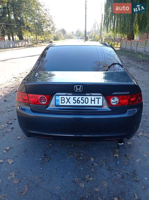 Седан Honda Accord 2003 в Хмельницком