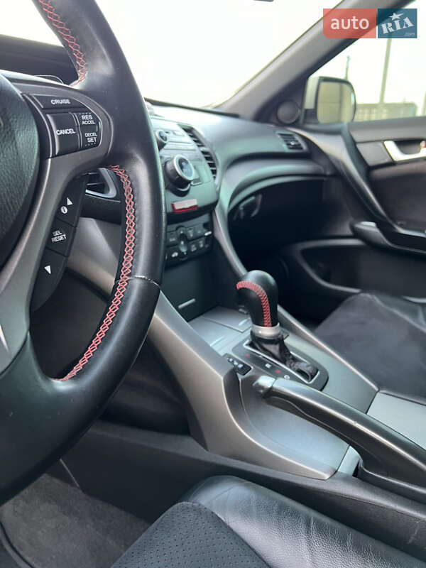 Седан Honda Accord 2011 в Одесі