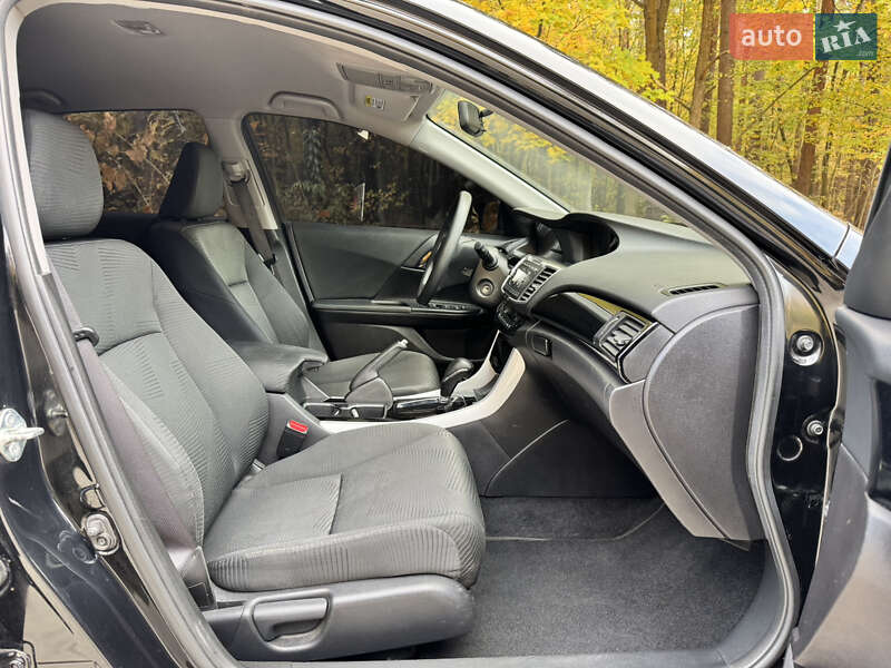 Седан Honda Accord 2017 в Нетішині