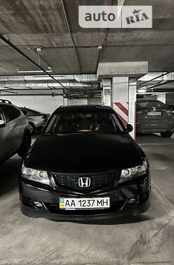 Седан Honda Accord 2006 в Києві