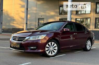 Седан Honda Accord 2013 в Києві