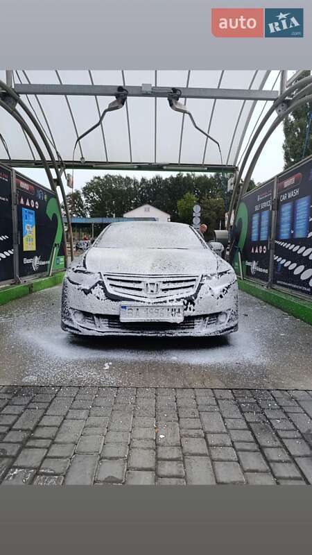 Седан Honda Accord 2008 в Олександрівці