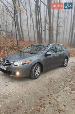 Универсал Honda Accord 2011 в 