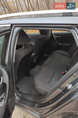 Универсал Honda Accord 2011 в 