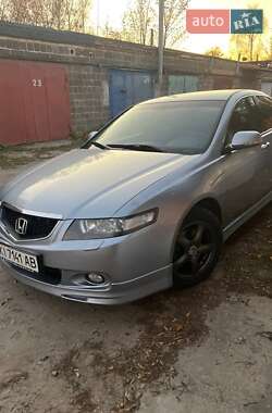 Седан Honda Accord 2004 в Києві