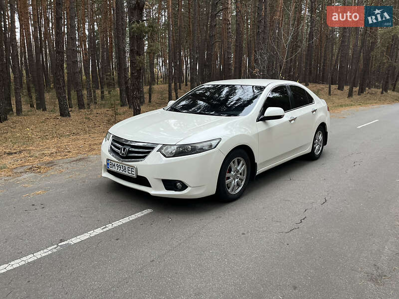 Седан Honda Accord 2011 в Охтирці