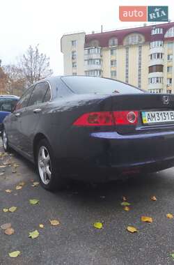 Седан Honda Accord 2004 в Чайках