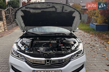Седан Honda Accord 2016 в Тернополі