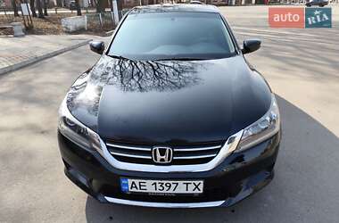 Седан Honda Accord 2015 в Днепре