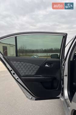 Седан Honda Accord 2013 в 