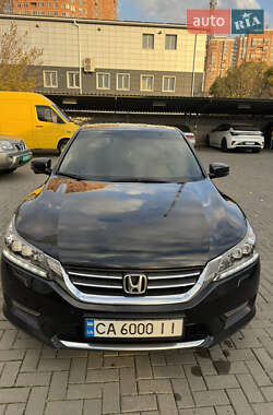 Седан Honda Accord 2013 в Черноморске