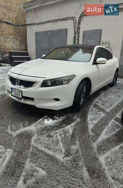 Купе Honda Accord 2010 в Киеве