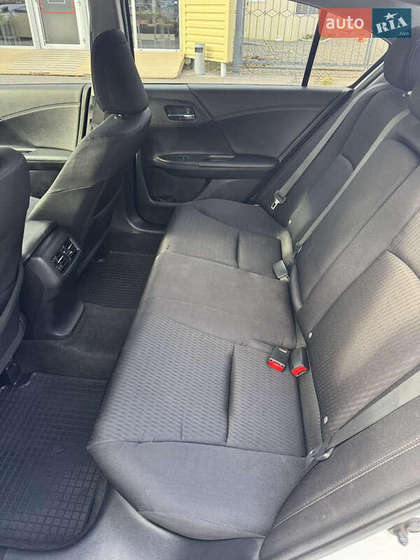 Седан Honda Accord 2013 в Полтаві