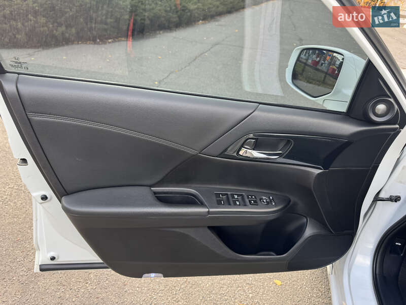 Седан Honda Accord 2013 в Полтаві