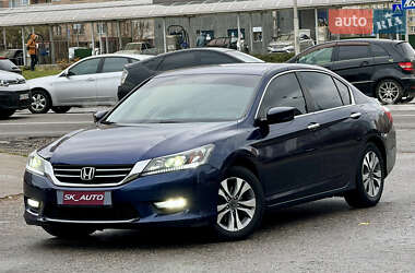 Седан Honda Accord 2014 в Киеве