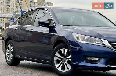 Седан Honda Accord 2014 в Киеве