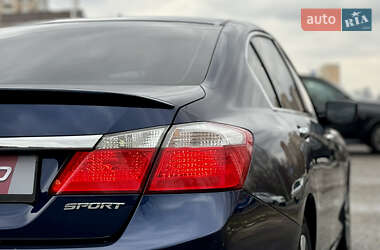 Седан Honda Accord 2014 в Киеве