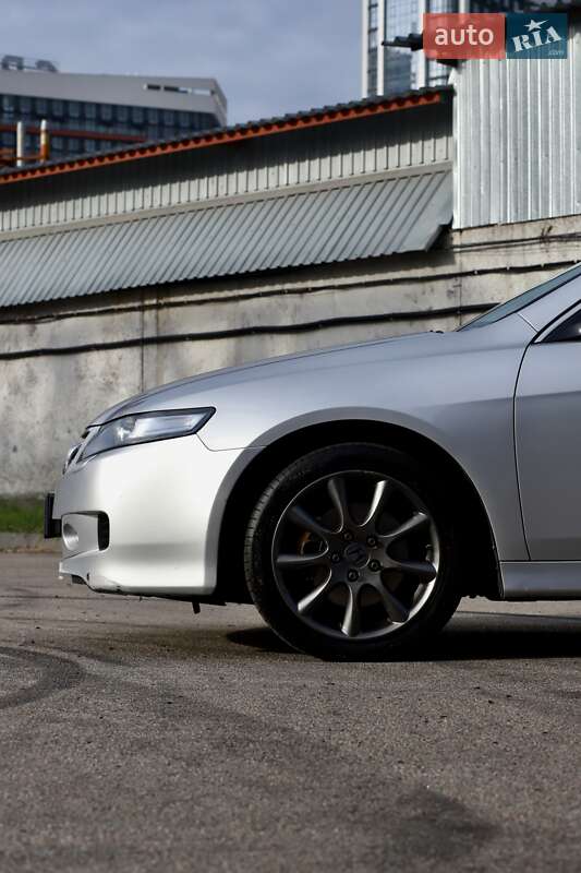 Седан Honda Accord 2006 в Києві