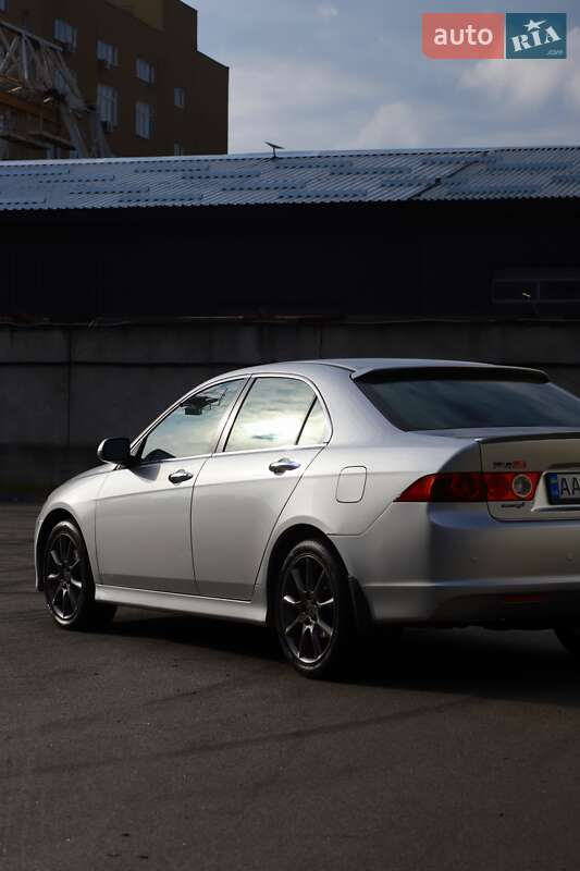 Седан Honda Accord 2006 в Києві