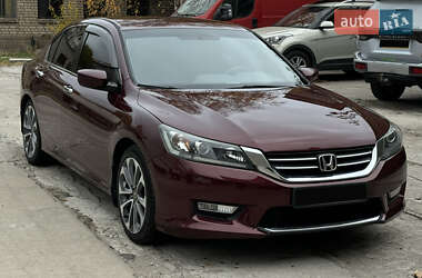 Седан Honda Accord 2015 в Запоріжжі