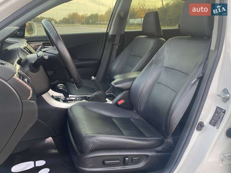 Седан Honda Accord 2017 в Львові