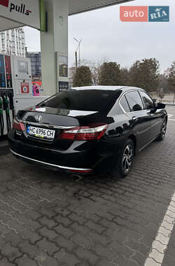 Седан Honda Accord 2017 в 