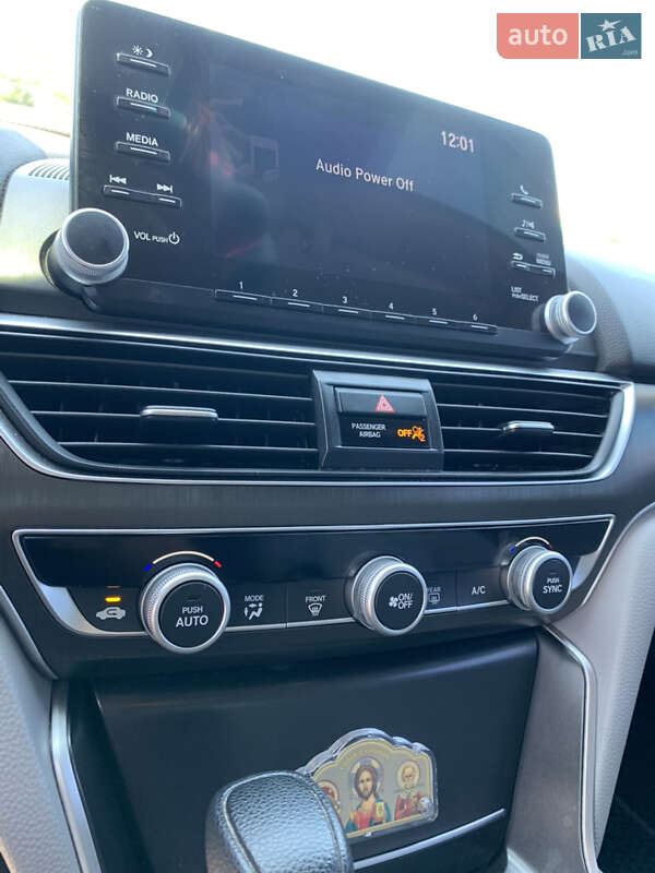 Седан Honda Accord 2018 в Запорожье