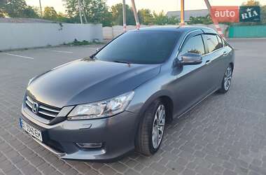 Седан Honda Accord 2013 в Кременчуці