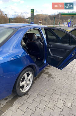 Седан Honda Accord 2005 в Козині