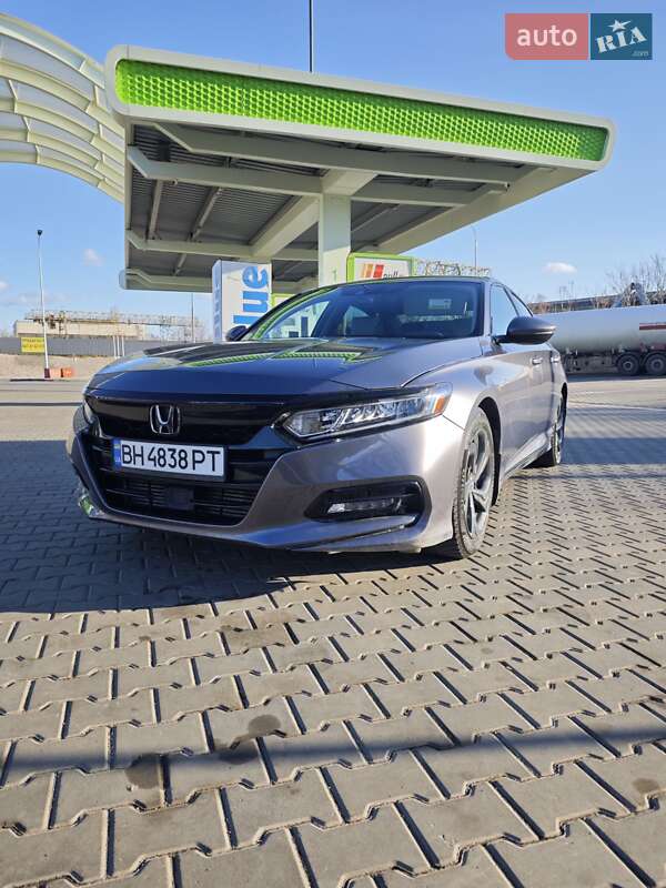 Седан Honda Accord 2017 в Одессе