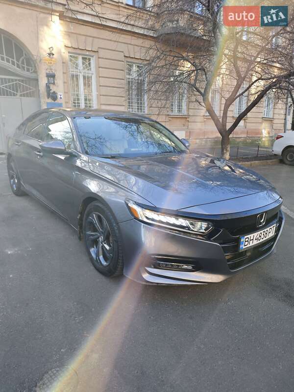 Седан Honda Accord 2017 в Одессе