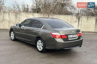 Седан Honda Accord 2014 в Киеве