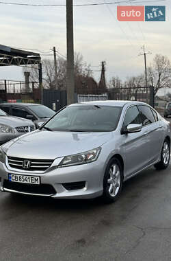 Седан Honda Accord 2014 в Чернігові