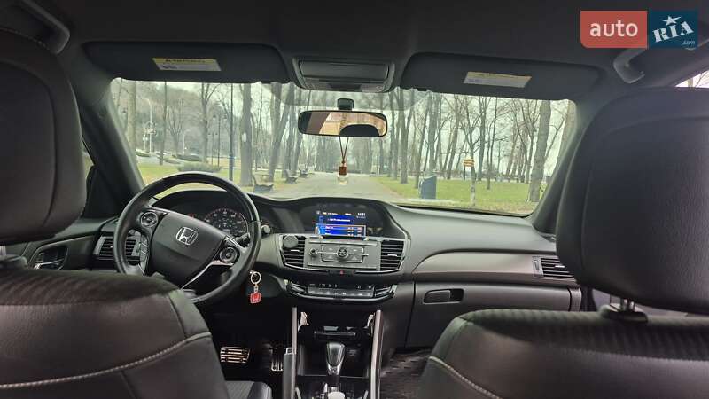 Седан Honda Accord 2016 в Киеве